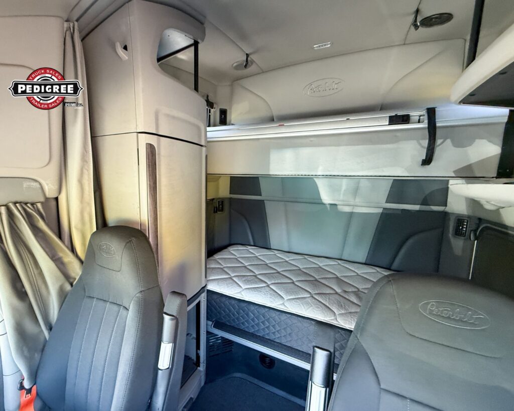 used peterbilt interior
