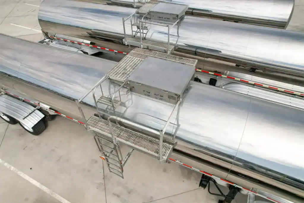 Used Walker food grade tanker trailer ladder