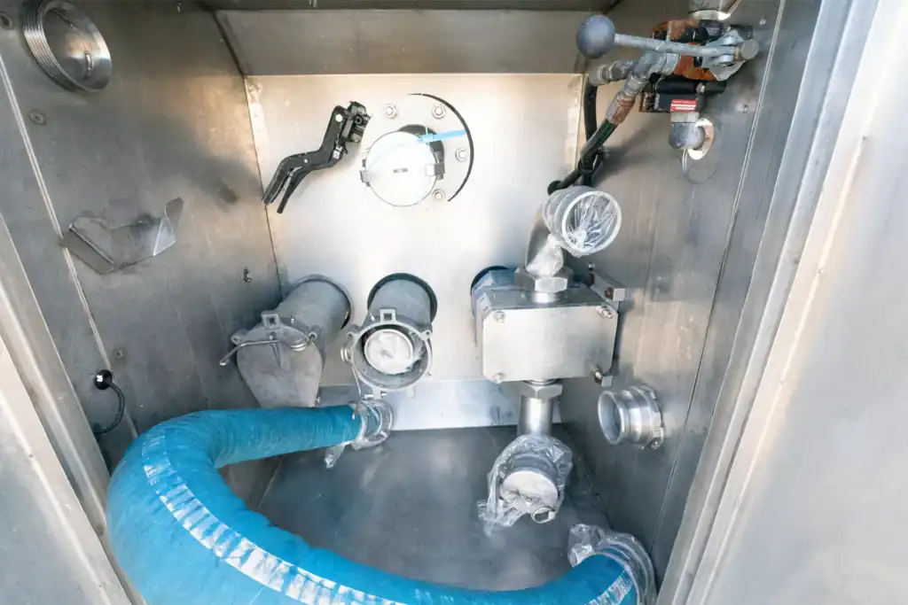 Used Walker food grade tanker trailer inside sugar cabinet