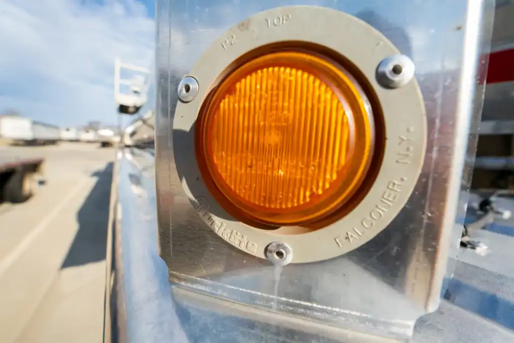 Used Walker food grade tanker trailer led lighting