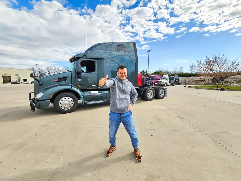 peterbilt 579 used Prime Inc. fleet truck with free warranty and new tires