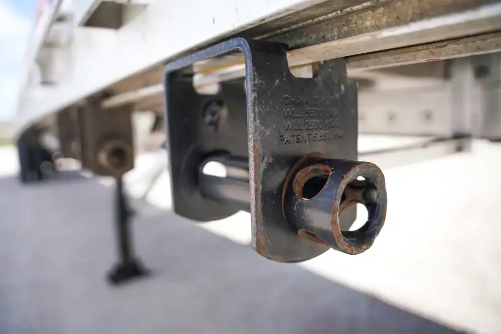 Used Reitnouer Maxmiser Semi Trailer with Slack Adjusters