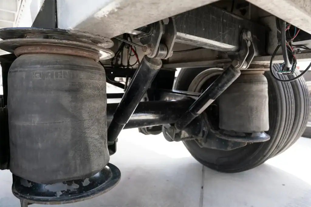 Used Reitnouer Flatbed Semi Traielrs with with Air Ride